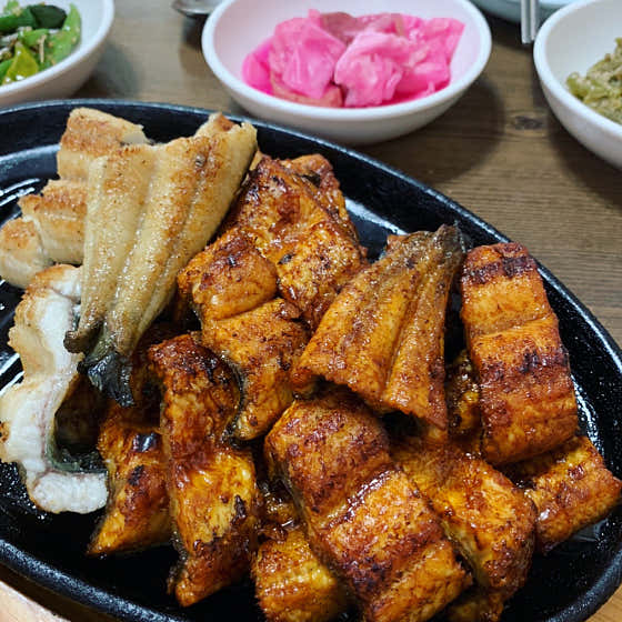 장어구이 2인 (양념/소금 구이) 메뉴 사진(네이버)