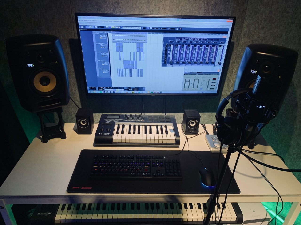 Studio image 5