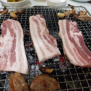 참숯삼겹살 메뉴 사진(네이버)