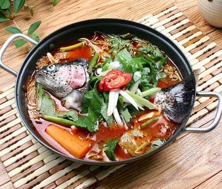송어통매운탕 메뉴 사진(네이버)