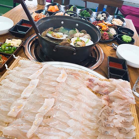 모듬회( 어종 3가지이상) 메뉴 사진(네이버)