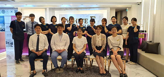 화이트이치과의원 창원 사진