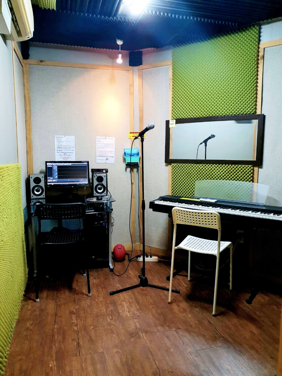 Studio image 4