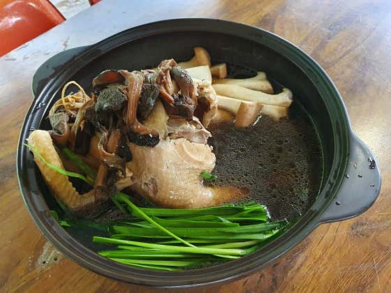 능이오리백숙 메뉴 사진(네이버)