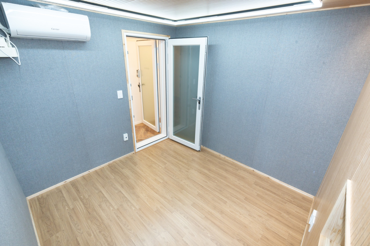 Studio image 5