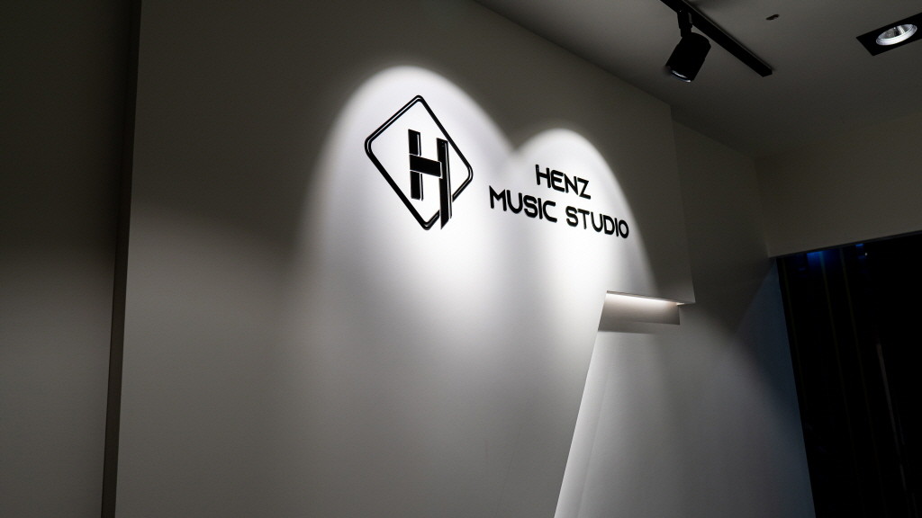 Studio image 4