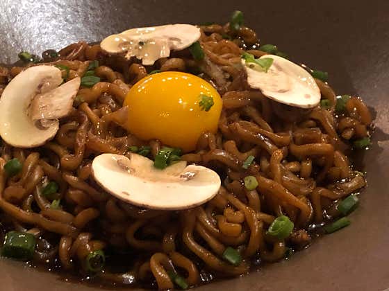 트러플짜파게티 메뉴 사진(네이버)