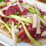 흑염소육회 메뉴 사진(네이버)