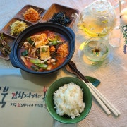 통돼지김치찌개 메뉴 사진(네이버)