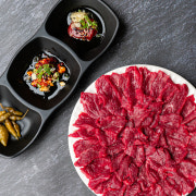 한우 뭉티기(막찍기) 메뉴 사진(네이버)