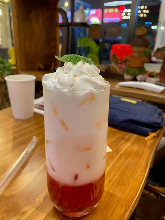 딸기 라떼 메뉴 사진(네이버)