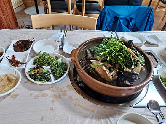 능이백숙 메뉴 사진(네이버)
