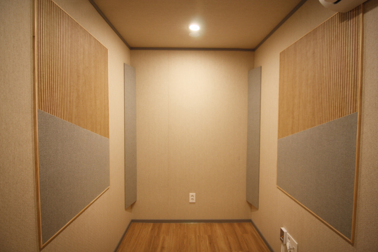 Studio image 4