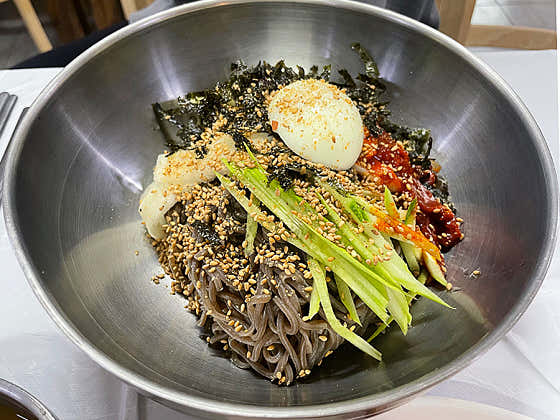 명태 회 막국수 메뉴 사진(네이버)