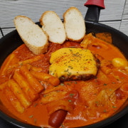 미트로제 즉석떡볶이(2인이상주문) 메뉴 사진(네이버)