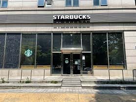 스타벅스 수원영통점 사진 3