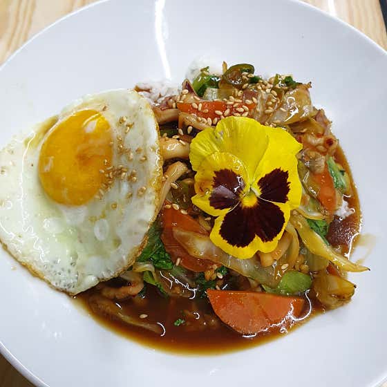 오징어덮밥+Cream Soup 메뉴 사진(네이버)