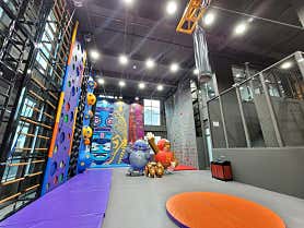 히어로플레이파크 김해점