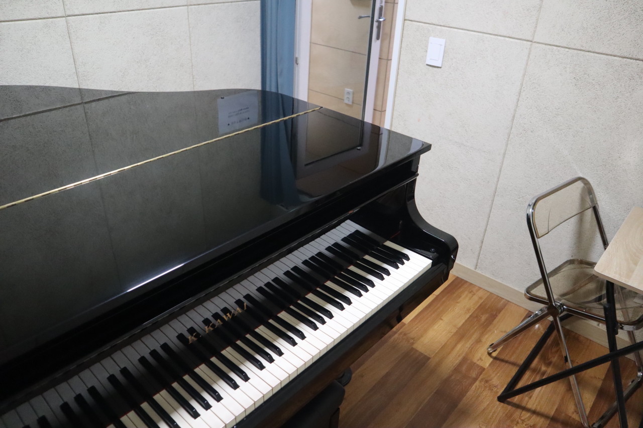 Studio image 5