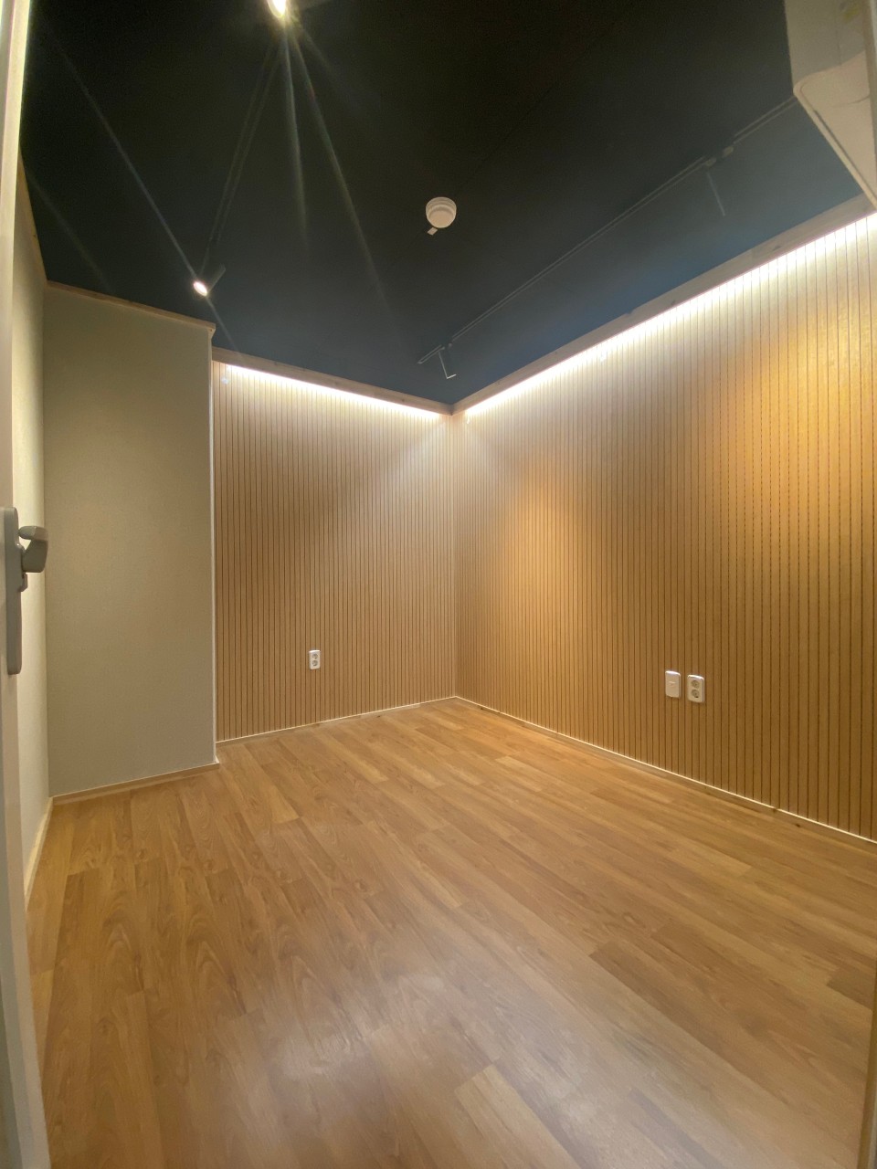 Studio image 5
