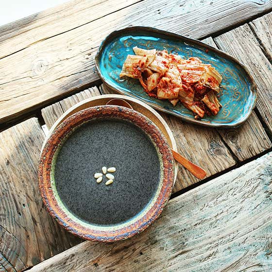 꾸지뽕흑임자죽 메뉴 사진(네이버)