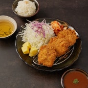 멘치까스 정식 메뉴 사진(네이버)