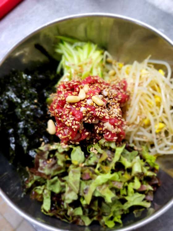한우 (육회 비빕밥) 메뉴 사진(네이버)