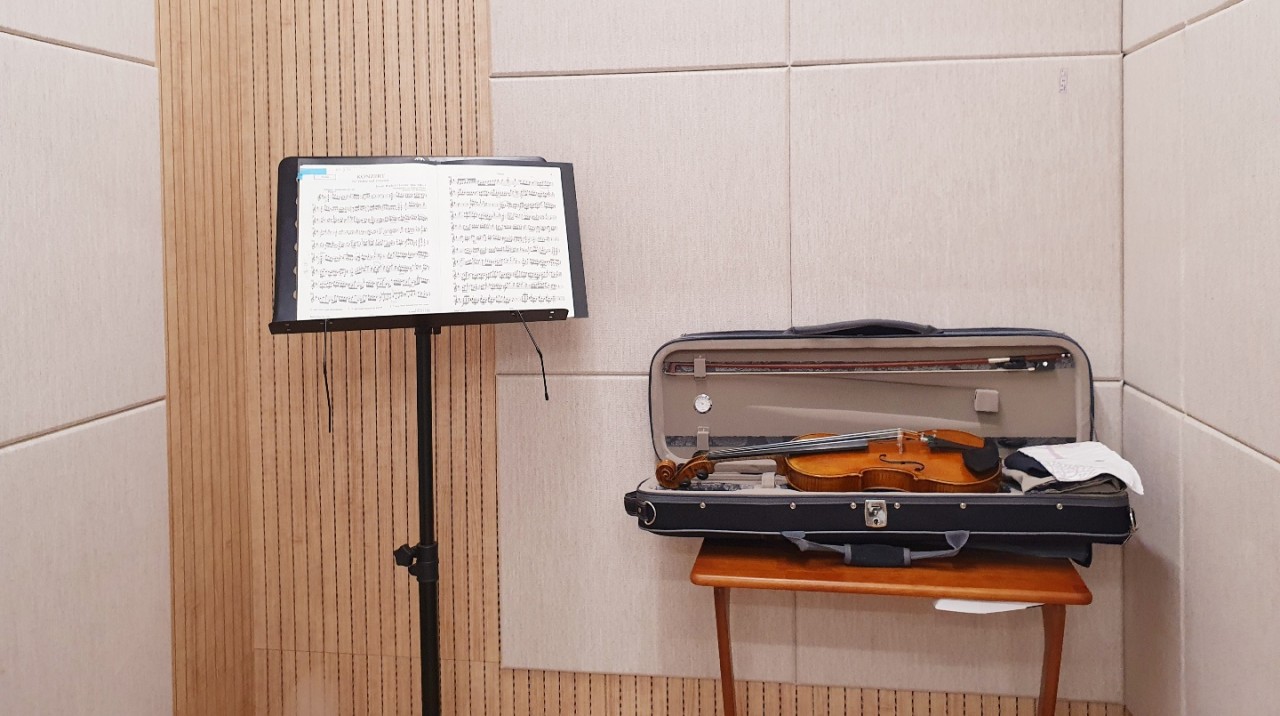 Studio image 4