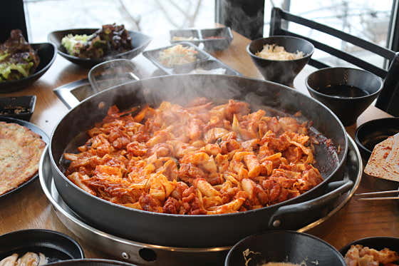 철판닭갈비 메뉴 사진(네이버)