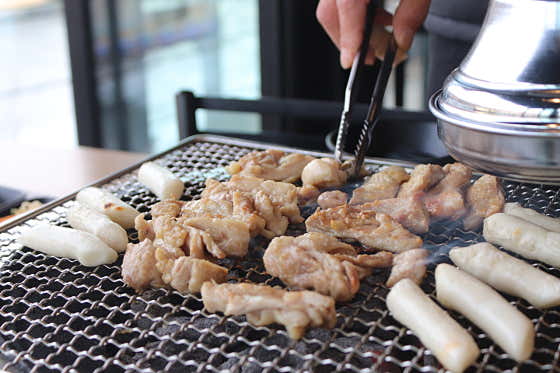 소금숯불닭갈비 메뉴 사진(네이버)