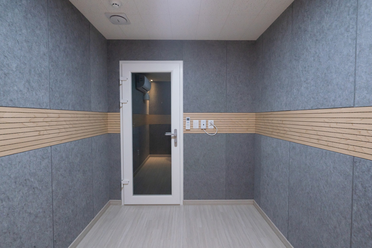 Studio image 4