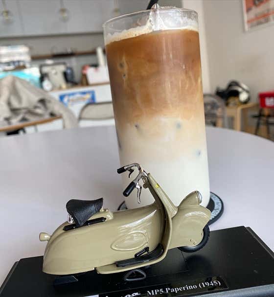 수제바닐라빈라떼(일 한정메뉴) 메뉴 사진(네이버)