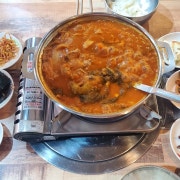 생돼지고기 김치찌개두루치기 메뉴 사진(네이버)