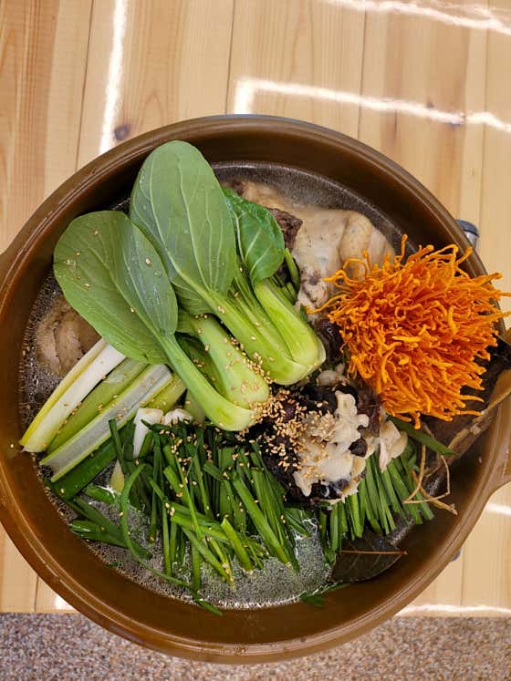 동충하초 백숙 메뉴 사진(네이버)
