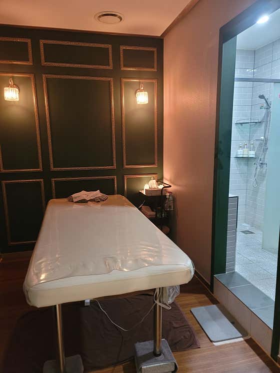 더샵홀릭테라피 (평촌역) 매장 사진 2