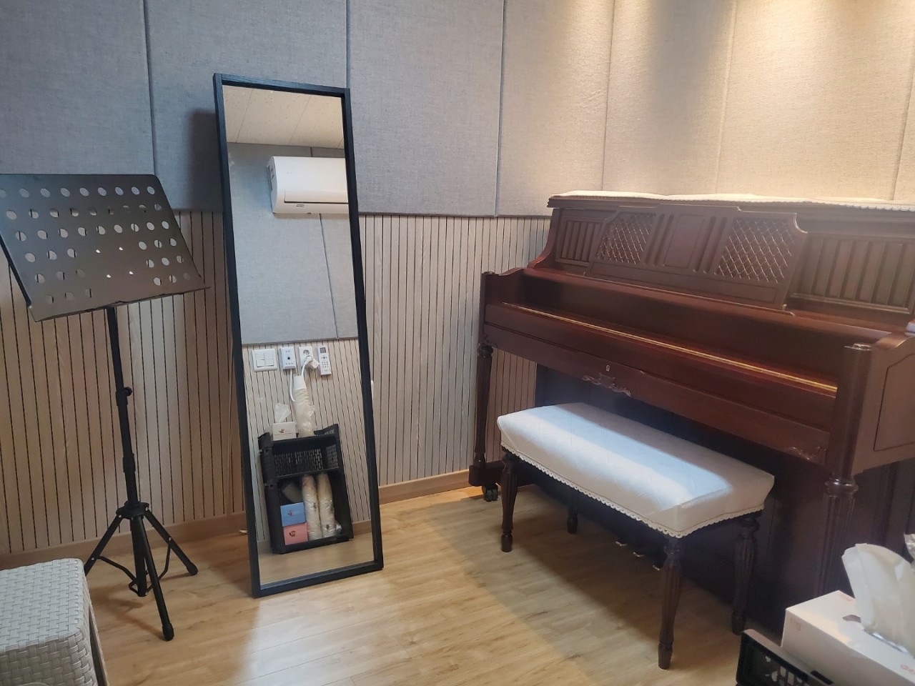 Studio image 4