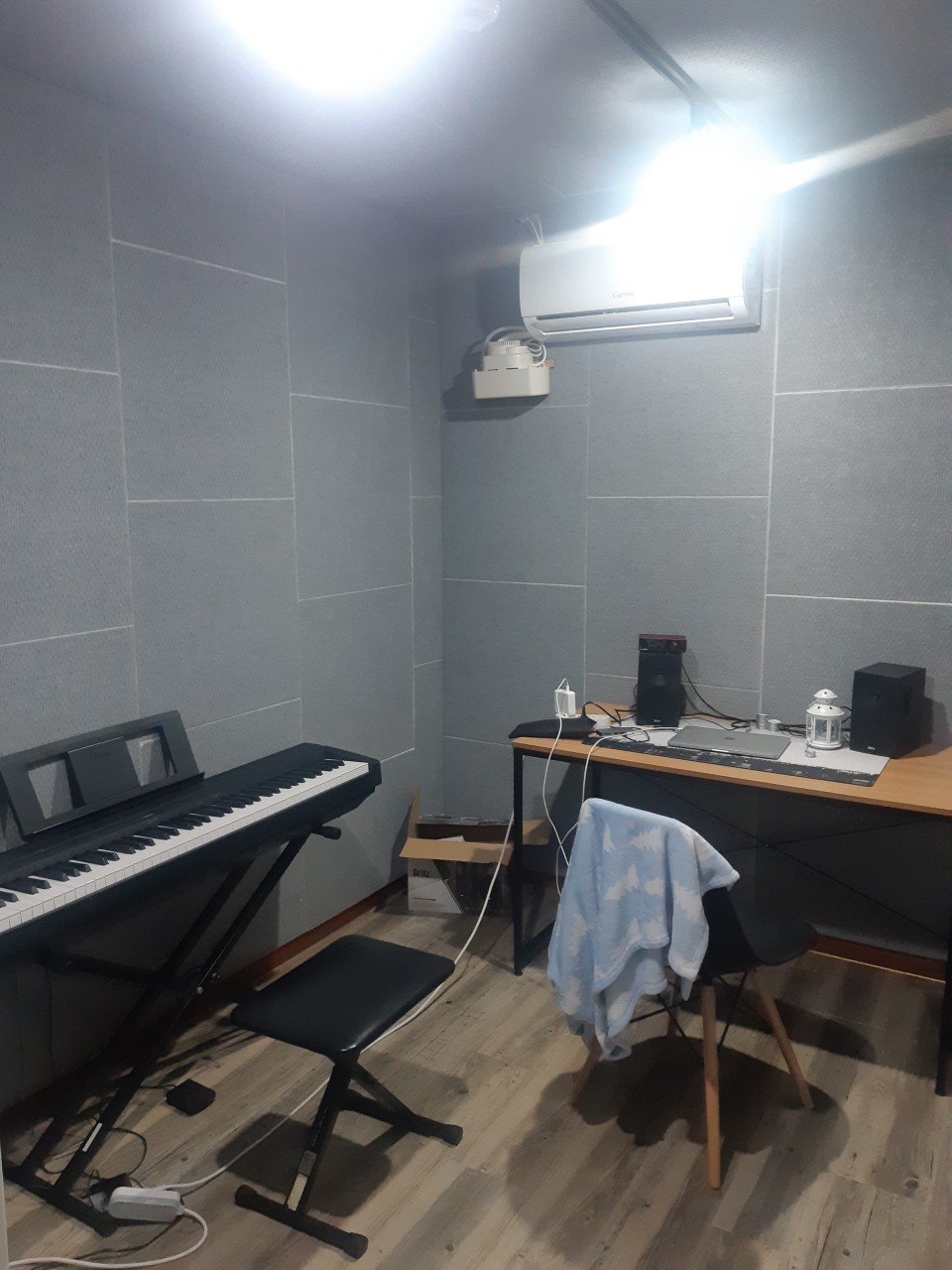 Studio image 4