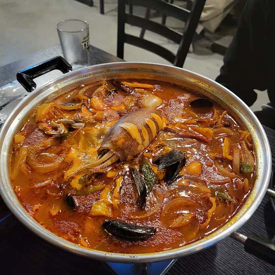 통오징어짬뽕탕 메뉴 사진(네이버)