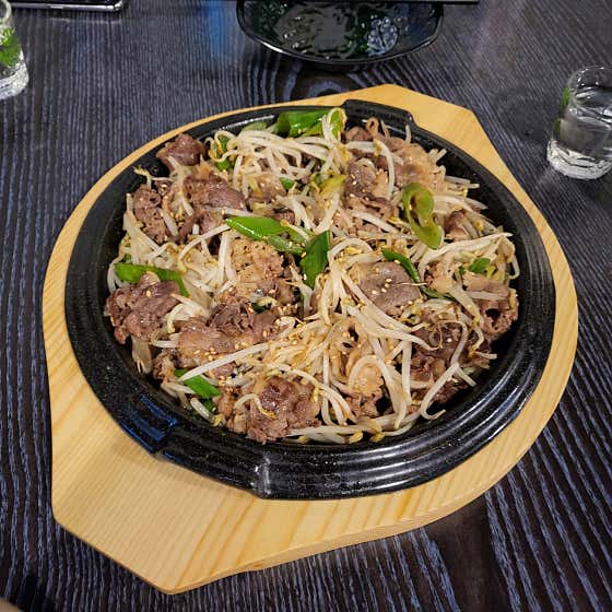 차돌숙주볶음 메뉴 사진(네이버)
