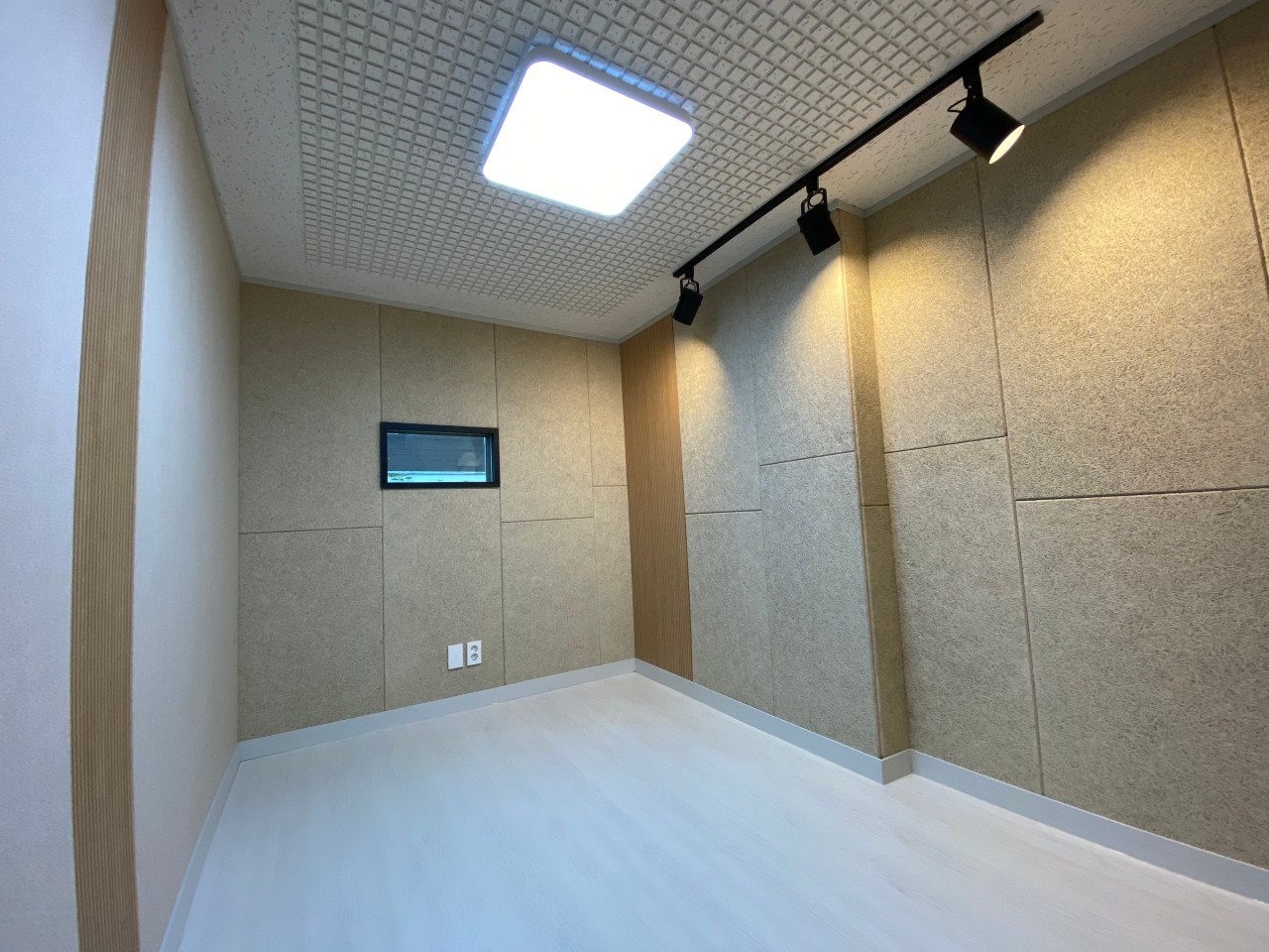 Studio image 3