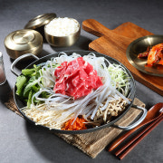 [점심특선]한우버섯불고기전골 메뉴 사진(네이버)