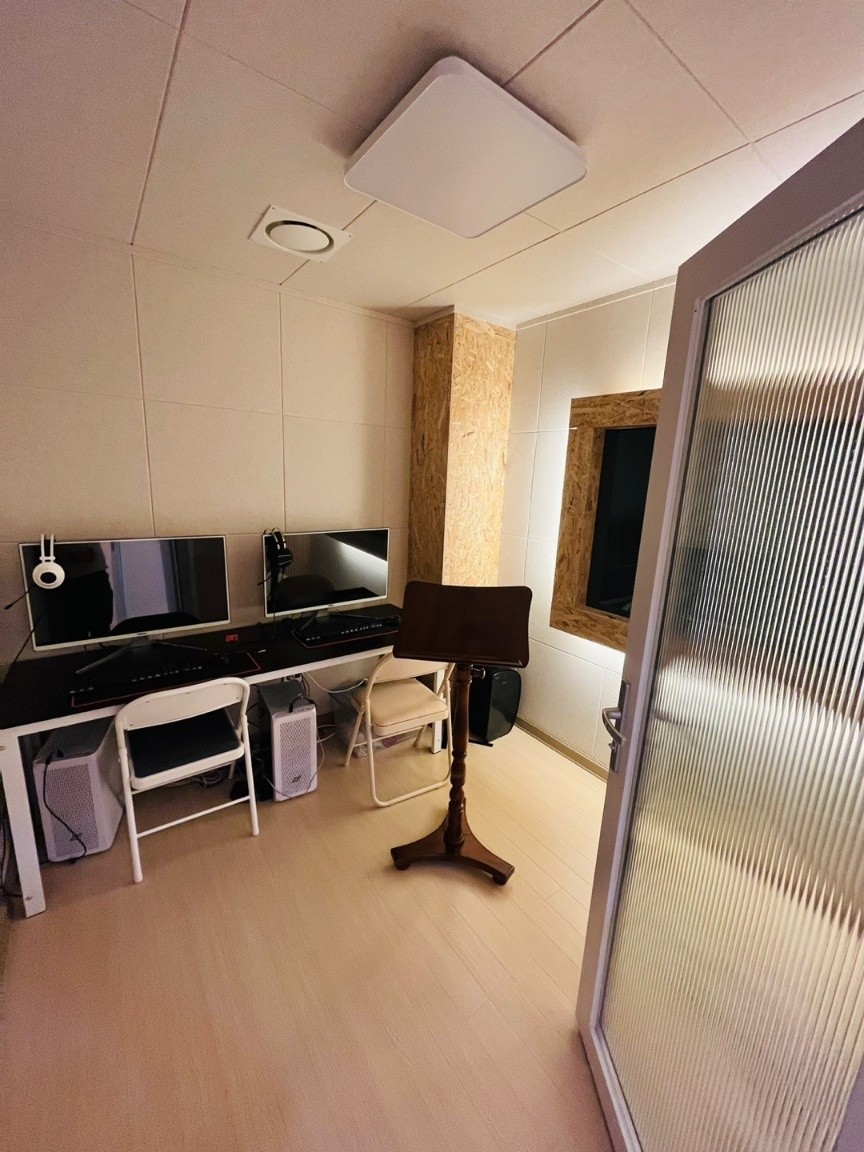 Studio image 2