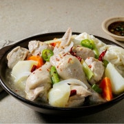 닭한마리칼국수 메뉴 사진(네이버)