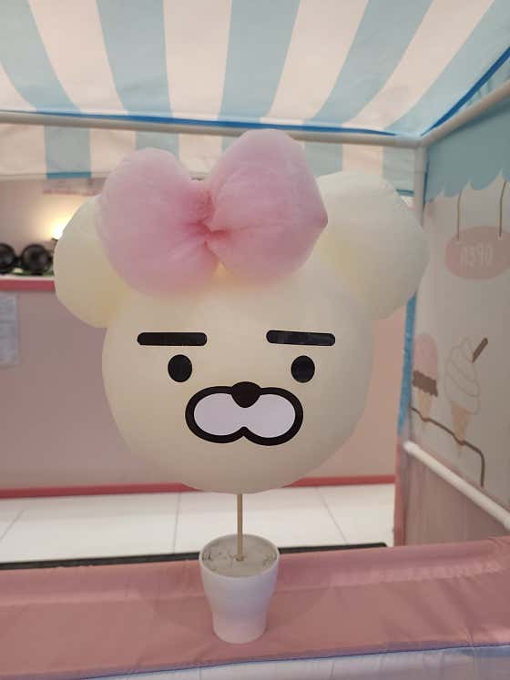 라이언 솜사탕.캐릭터솜사탕.막대솜사탕 메뉴 사진(네이버)