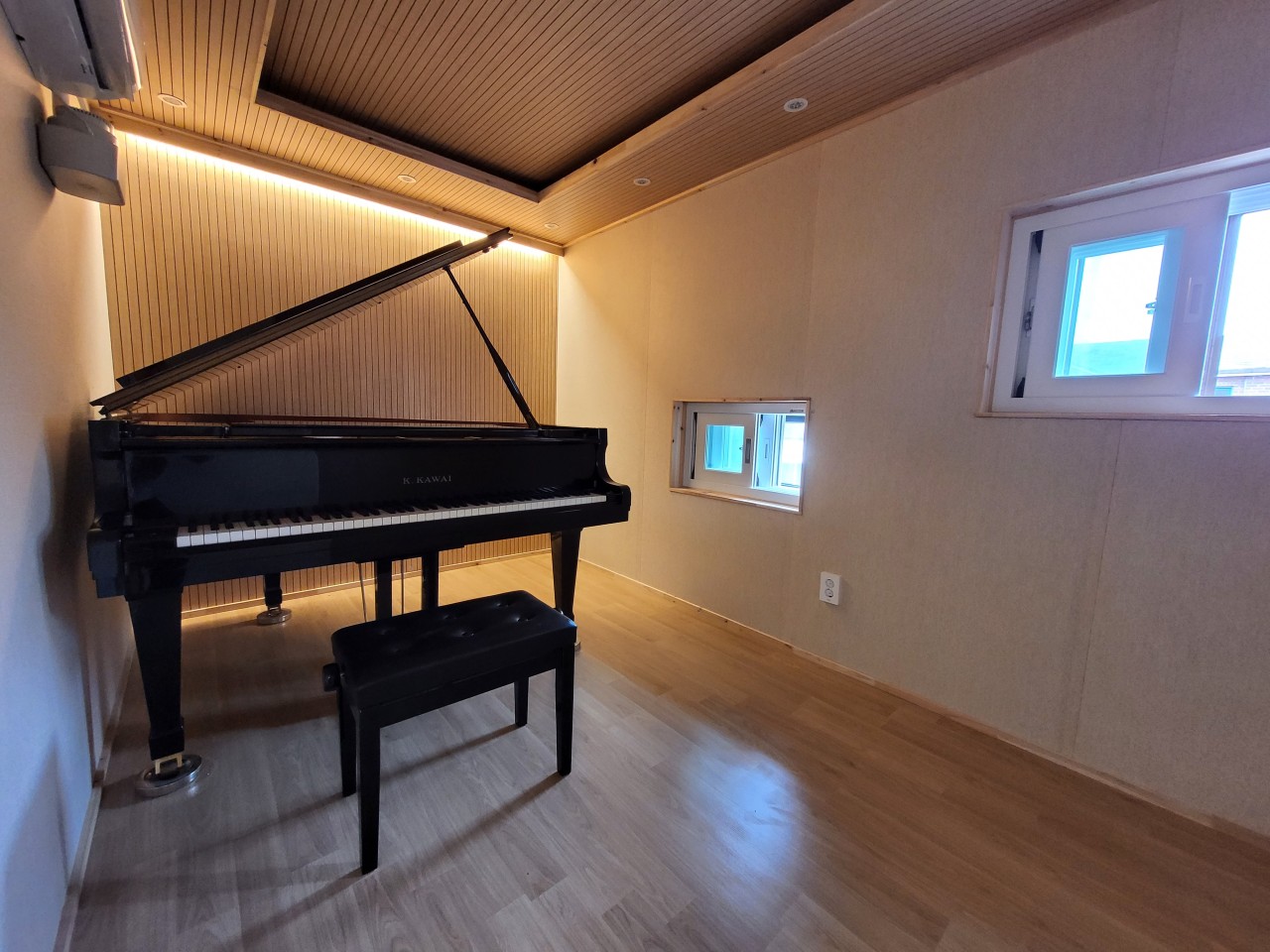 Studio image 4