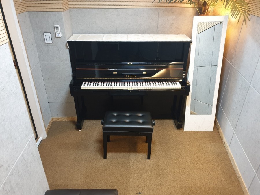 Studio image 4