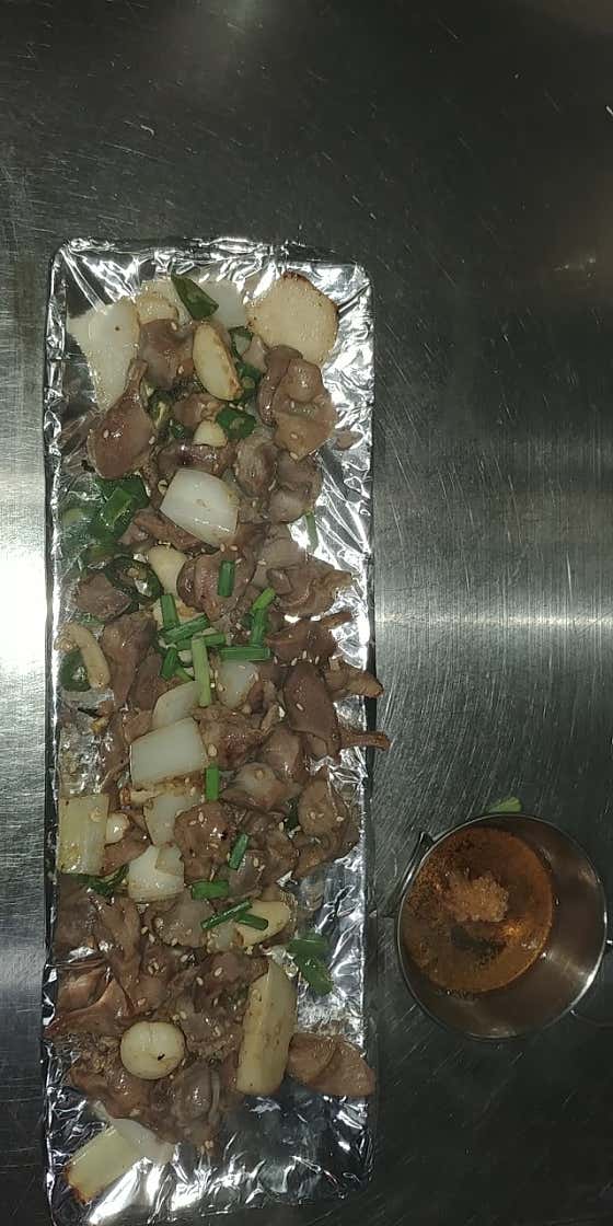 통마늘똥집 메뉴 사진(네이버)