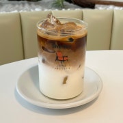 바닐라라떼 메뉴 사진(네이버)