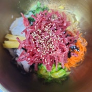 육회비빔밥 메뉴 사진(네이버)