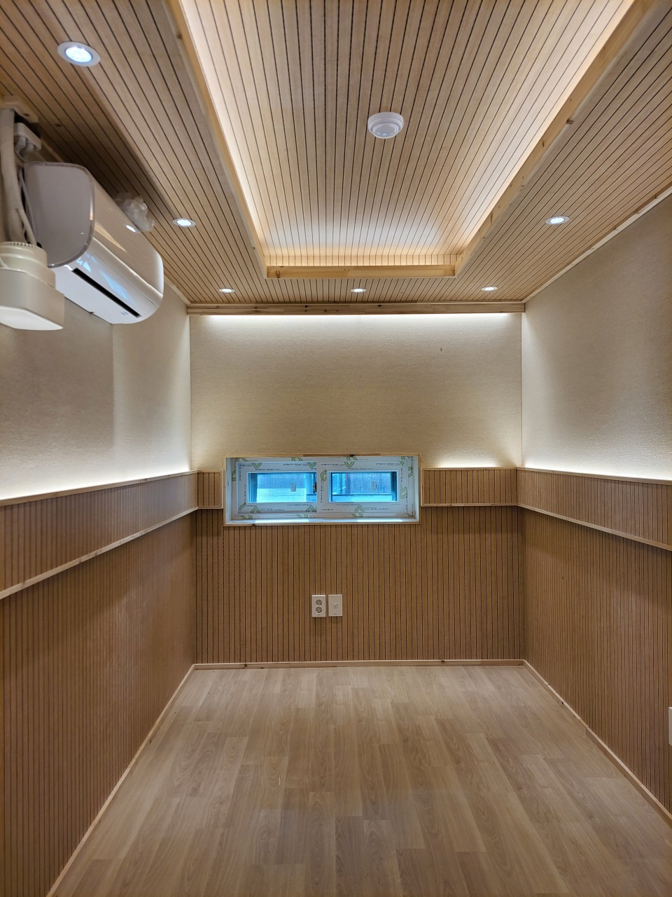 Studio image 3